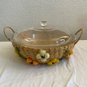 VIntage Casserole Carrier | Rafia or Seagrass; Flower Design - with Pyrex dish